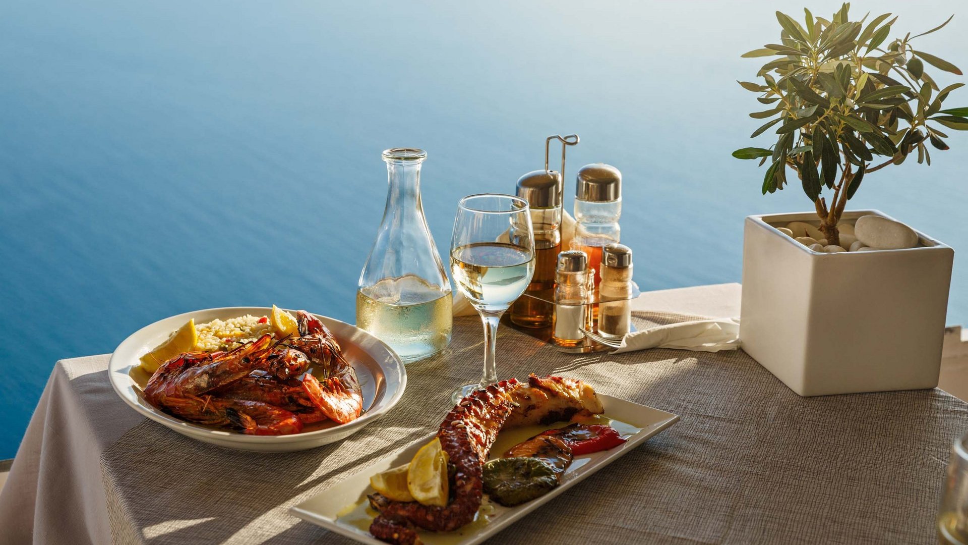 Kräuter der mediterranen Küche Kräuter der mediterranen Küche